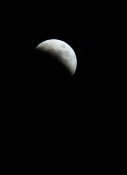 18時35分